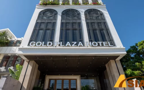 gold plaza hotel